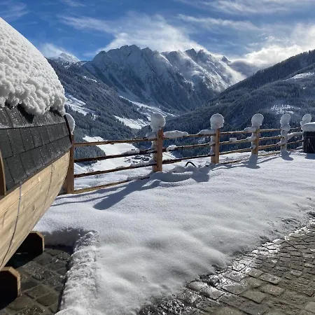 Dağ evi Grubi's Chalet Alm Gerlos