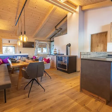 Grubi's Chalet Alm Dağ evi *