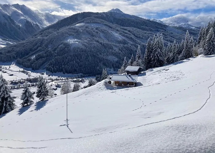 Grubi's Chalet Alm شاليه *