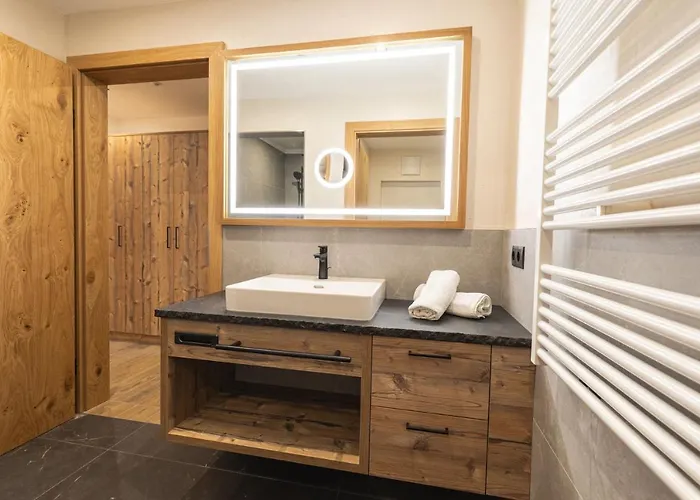 Grubi's Chalet Alm شاليه جيرلوس