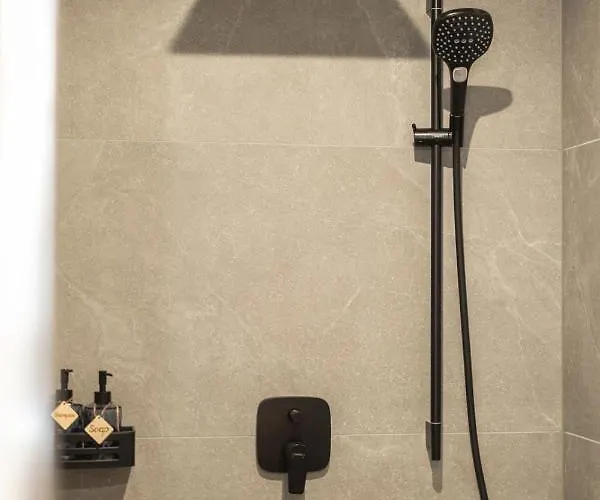 Grubi's Chalet Alm جيرلوس